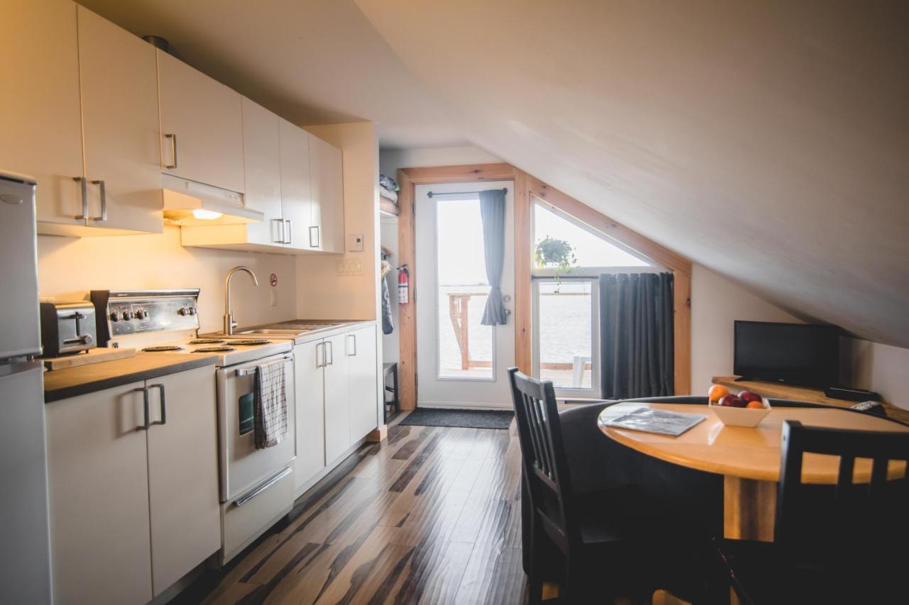 Aux 4 Vents - Auberg'Inn Carleton-sur-Mer ภายนอก รูปภาพ